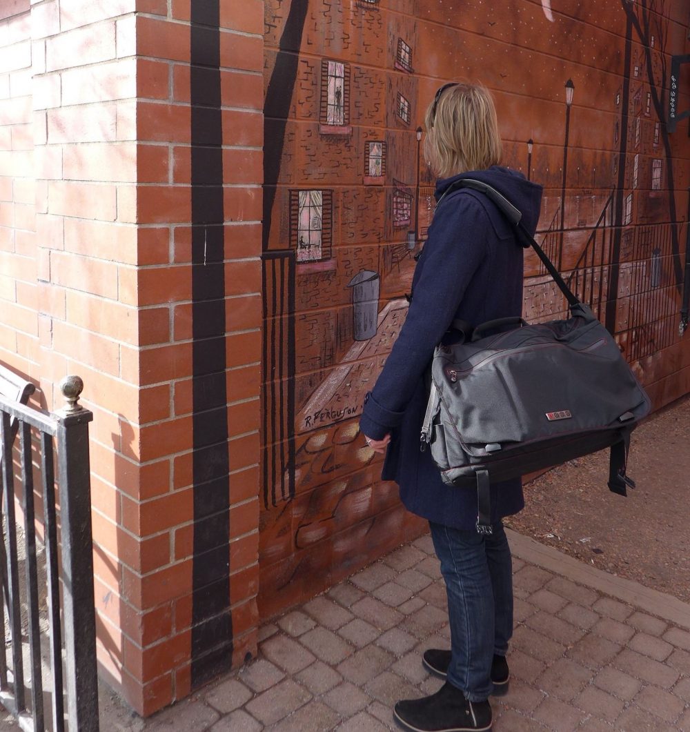 ecbc trident messenger bag strap cropped